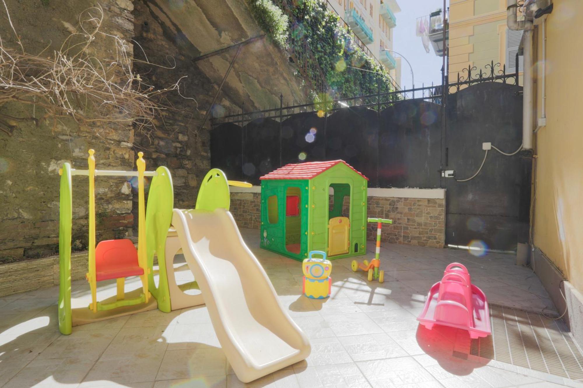 5 Minuti Dal Mare Favoloso Trilocale Con Giardino * Genoa